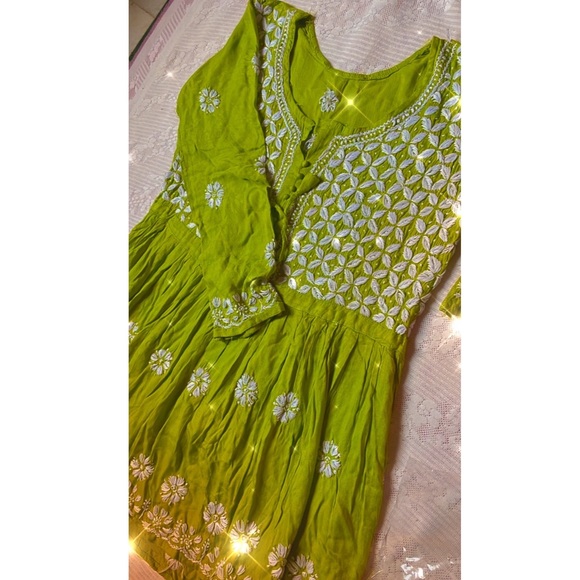 Summer collection | Green Short Frock With Hand Embroidered Work| - Picture 6 of 7